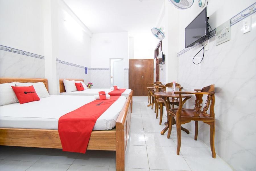 Reddoorz Hoang Tuan Hotel Cidade de Ho Chi Minh Exterior foto